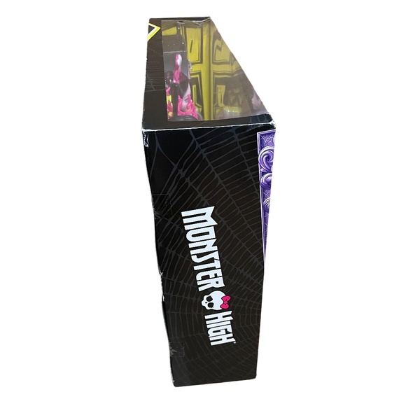 Monster High Vampire Kitchen Monster Family Of Draculara Set Mattel NEW! - Picture 5 of 6